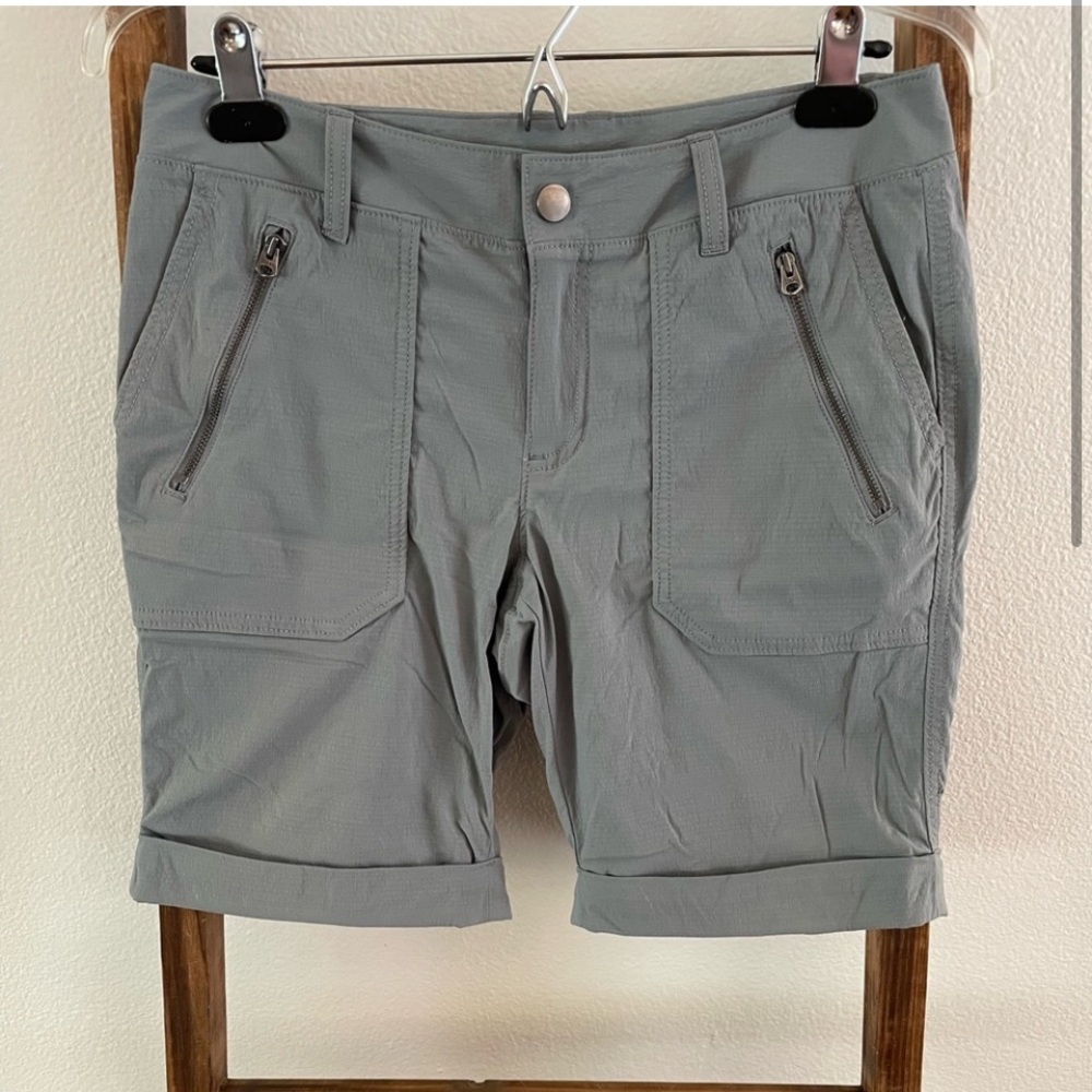 Athleta Outdoor Hiking Shorts Size 6
